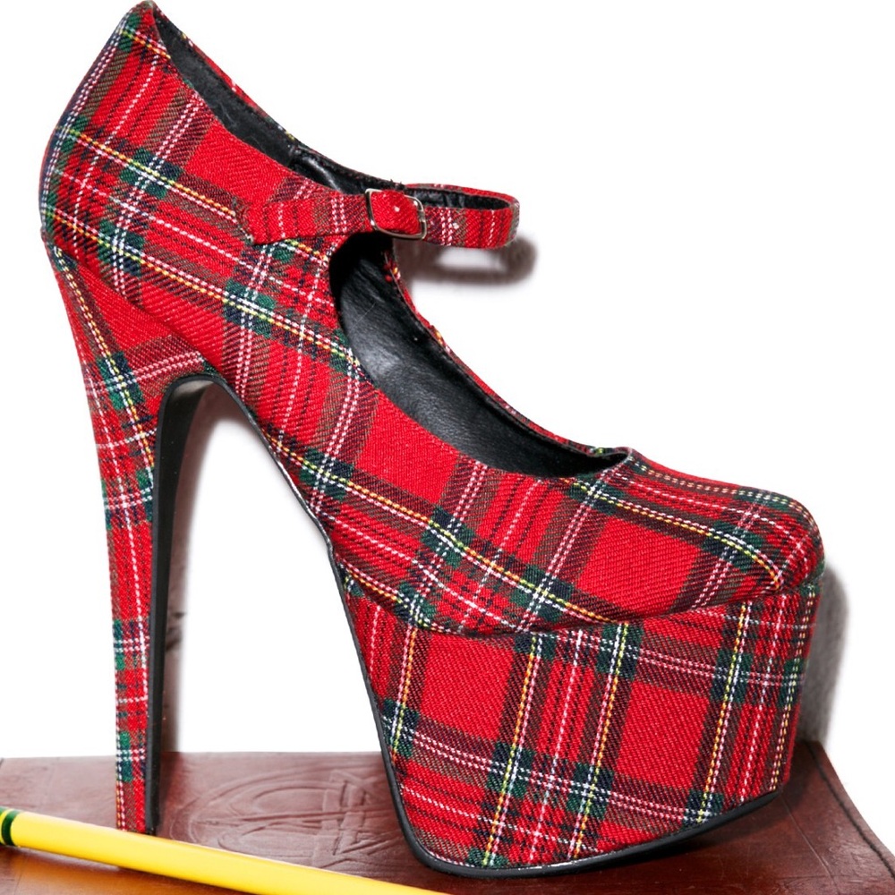 Leg Avenue/ Dolls kill red plaid pump shoes 6